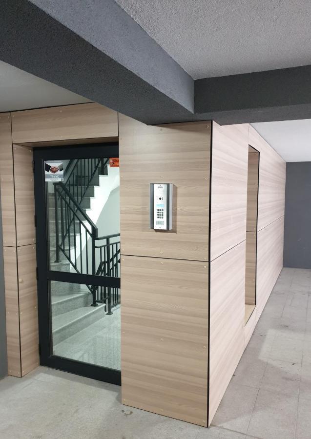 New The Twins Varna Two-Bedroom, Apt 5 At 15 Tsani Ginchev Street, Floor 3 Экстерьер фото