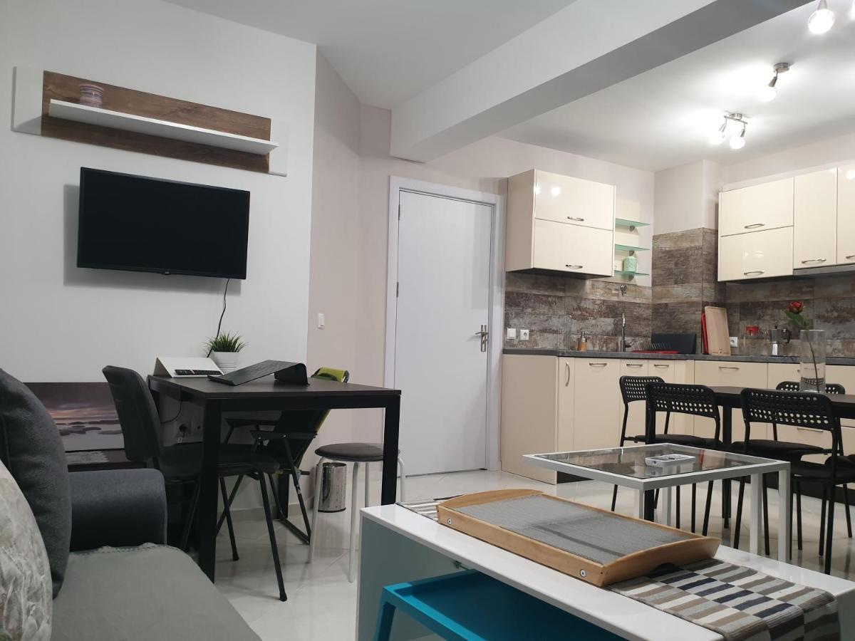 New The Twins Varna Two-Bedroom, Apt 5 At 15 Tsani Ginchev Street, Floor 3 Экстерьер фото