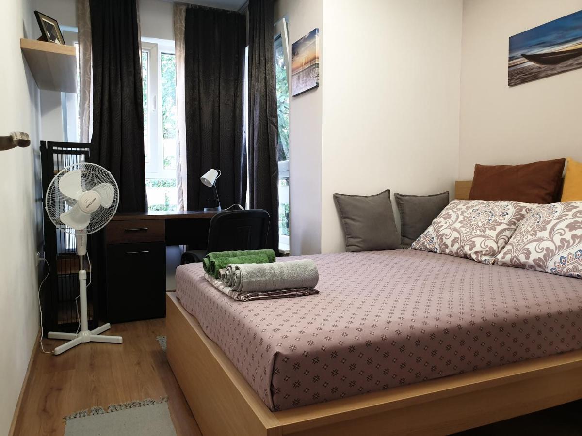 New The Twins Varna Two-Bedroom, Apt 5 At 15 Tsani Ginchev Street, Floor 3 Экстерьер фото
